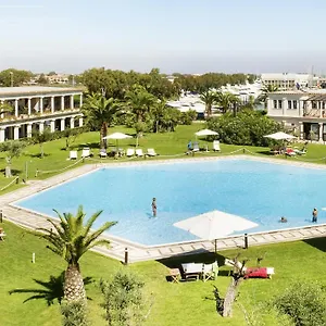 porto-romano-the-marina-resort.it-romehotels.com/
