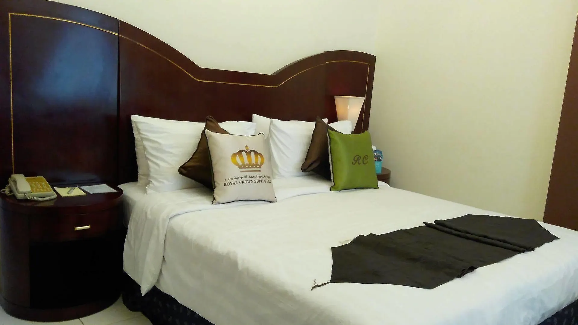 שארג'ה Royal Crown Suites 3*,  איחוד האמירויות הערביות