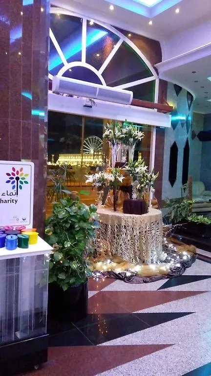 Royal Crown Suites Sharjah 3*,